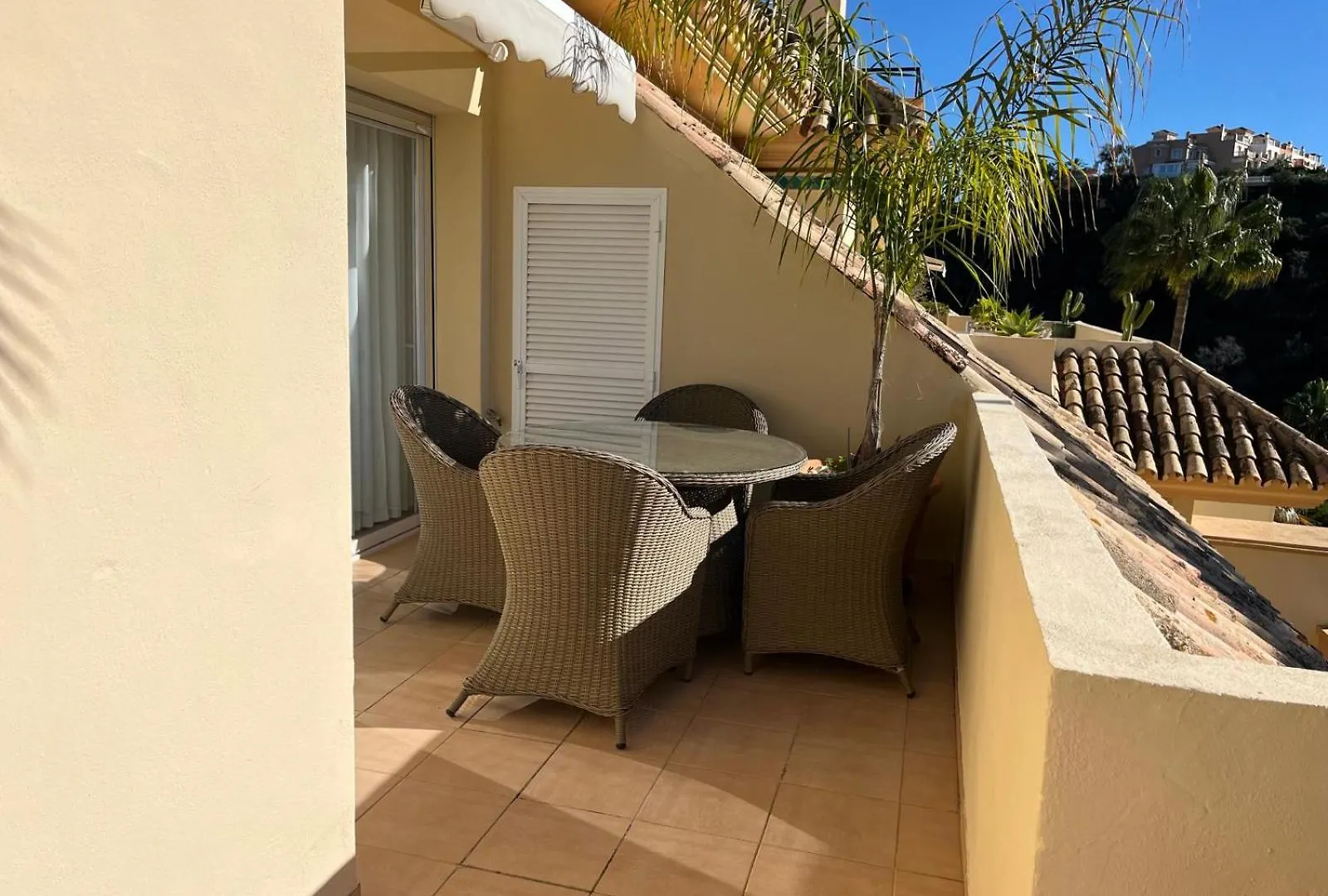 Penthouse Duplex 3 Chambres, Vue Mer A Elviria Marbella