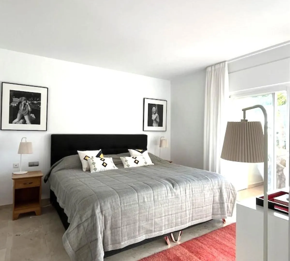 Penthouse Duplex 3 Chambres, Vue Mer A Elviria Marbella Spain