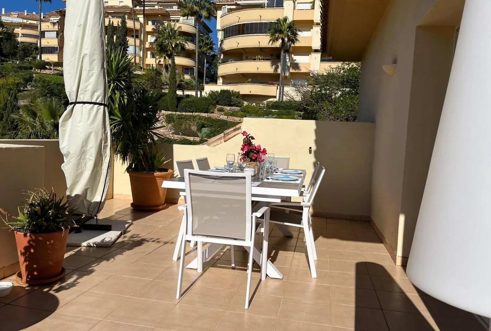 Apartment Penthouse Duplex 3 Chambres, Vue Mer A Elviria Marbella